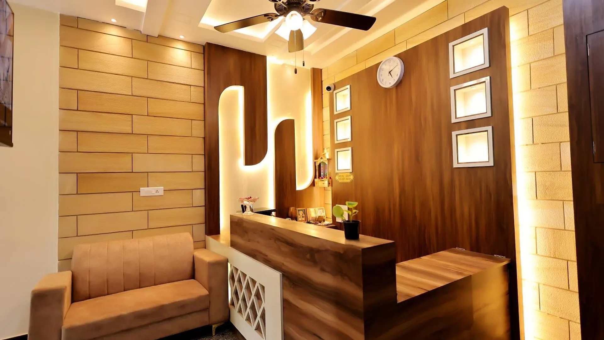 Hotel Manas Resort By Rudrakshi Udaipur