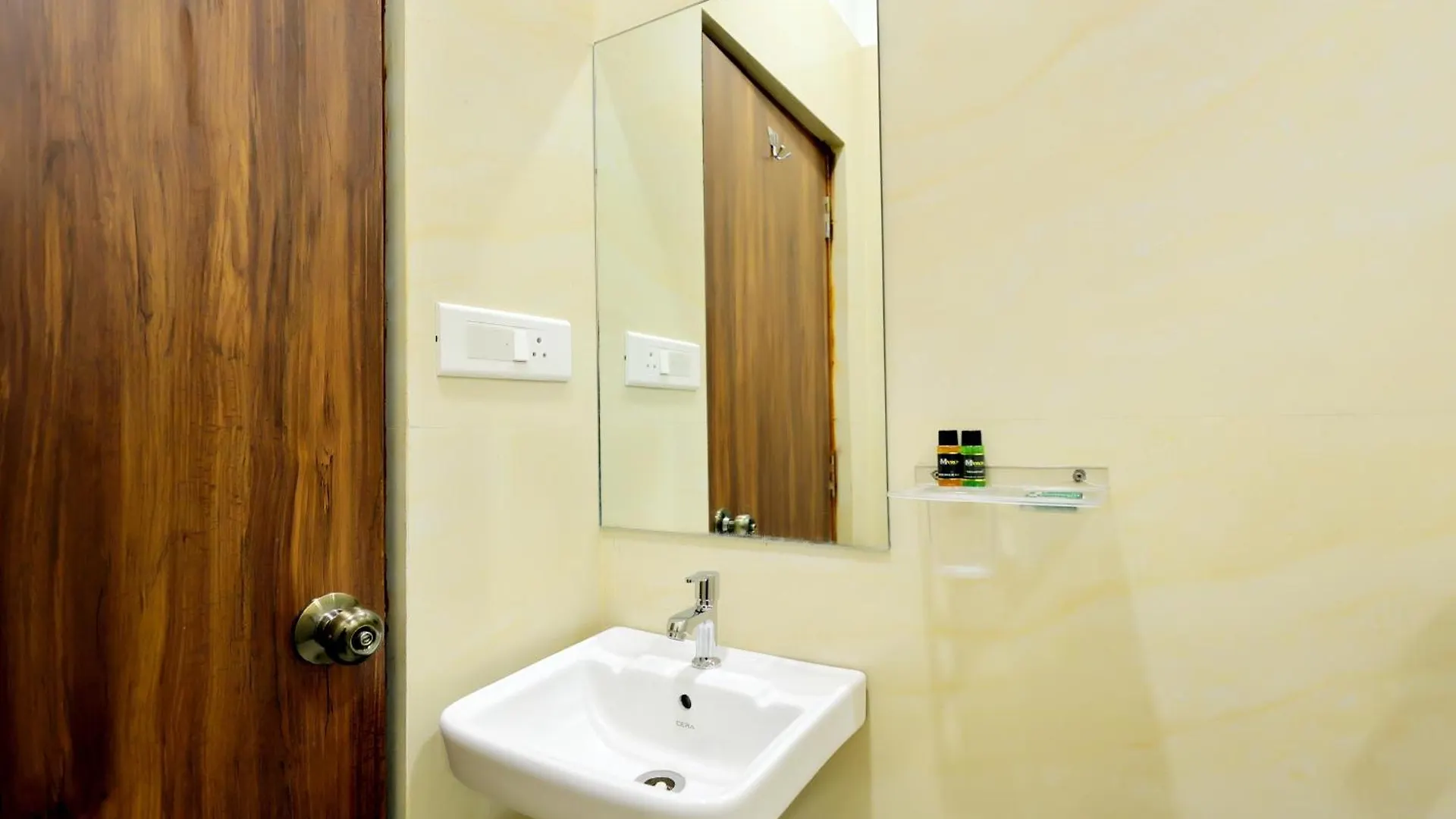 Manas Resort By Rudrakshi Udaipur India